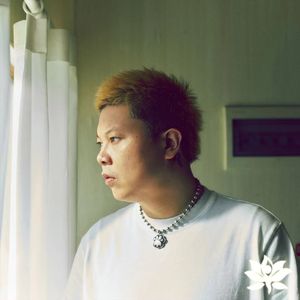 全裸美女被操鸡鸡视频
